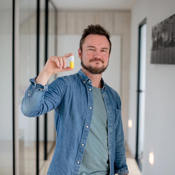 Yellow-Pill-chris