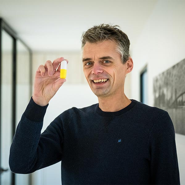 Yellow-Pill-yves